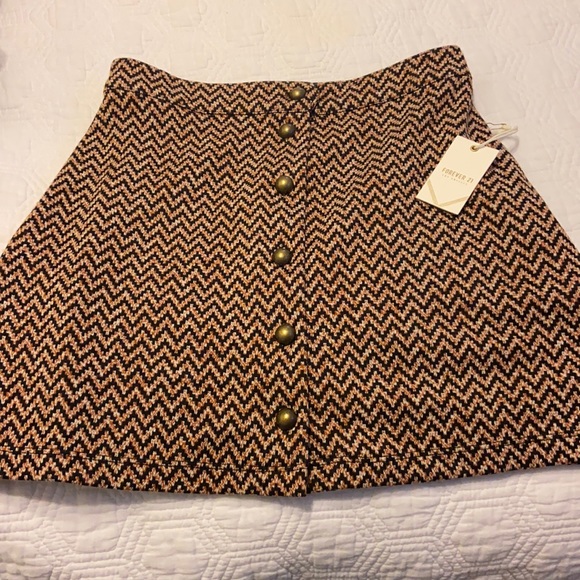 Forever 21 mini skirt with buttons size 24 - Picture 1 of 3